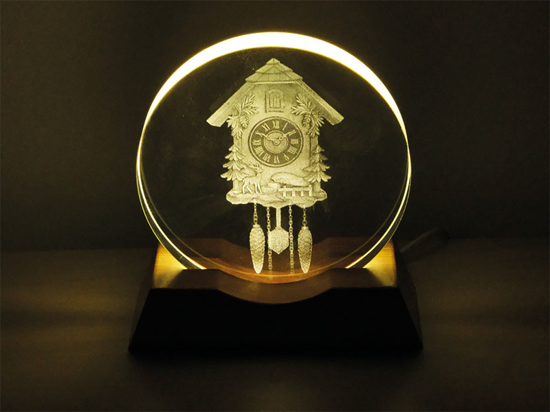 Tischlampe aus Glas mit Kuckucksuhr Ø8cm