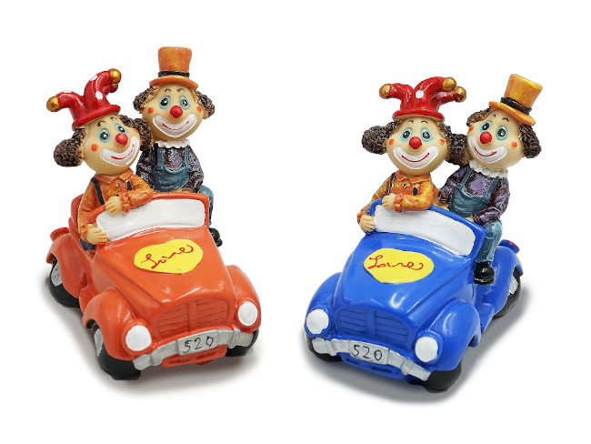 Poly Clownpaar im Auto