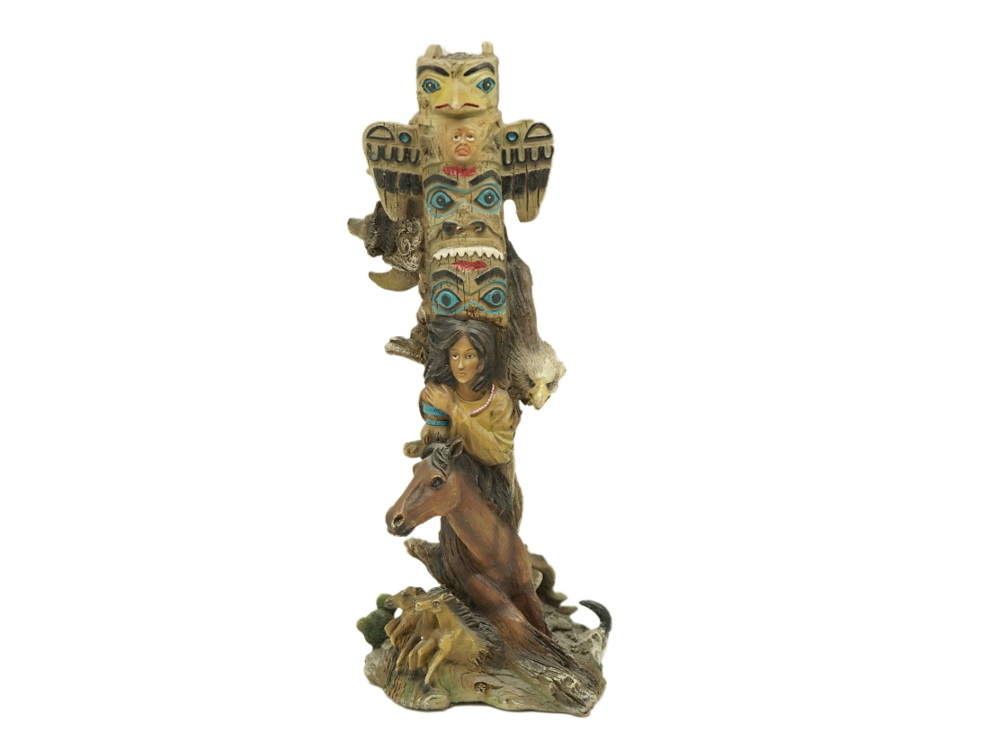 15877 Poly Totem