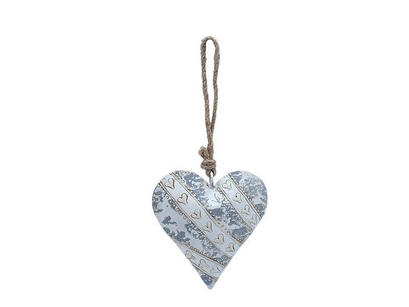 Metal heart 9x2x9cm, with vintage design