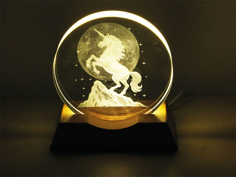 Tischlampe aus Glas mit Einhorn Ø8cm