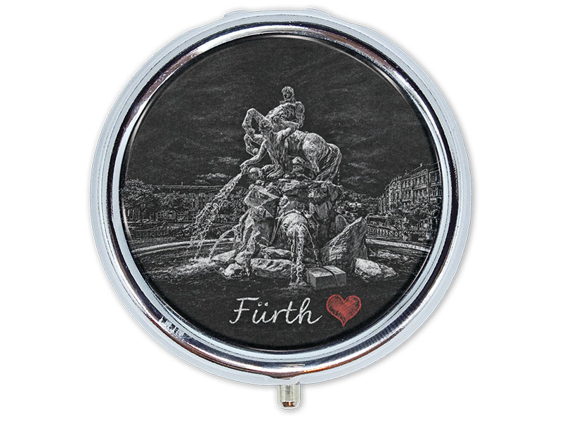 Souvenir metal pillbox Fürth Ø5cm