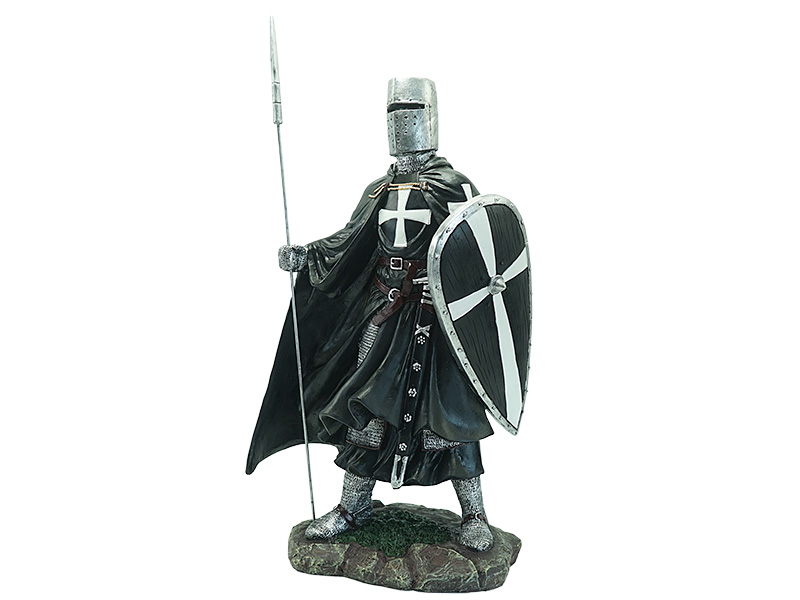 Ritter mit schwarzem Umhang aus Poly 32x19x60cm    Ritter mit schwarzem Umhang aus Poly 32x19x60cm