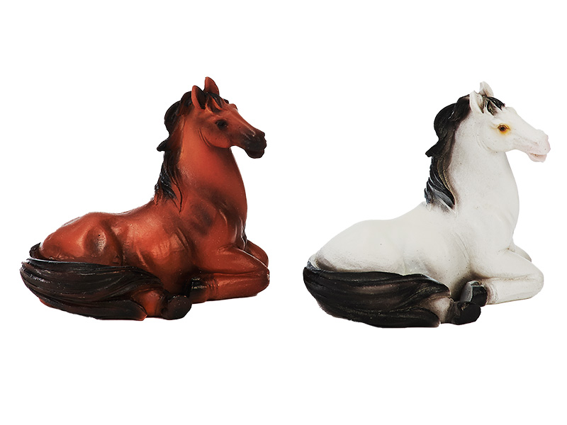 15655 Poly Pferd liegend