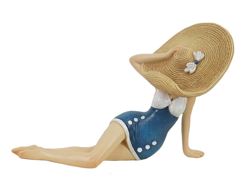 18034 Poly Strandbesucherin