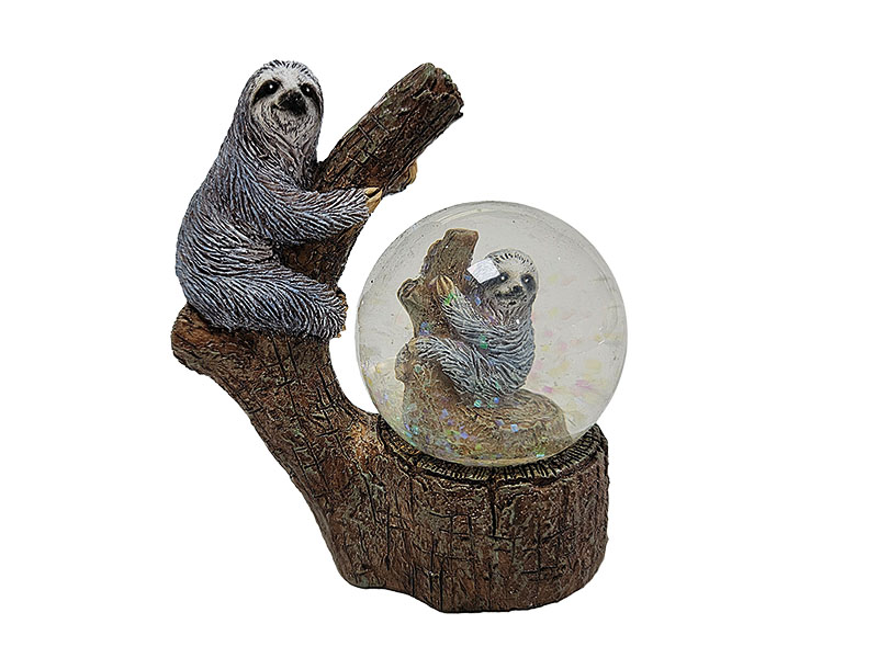 Faultier aus Poly mit Glitzerkugel 8x4x8,5cm    Faultier aus Poly mit Glitzerkugel 8x4x8,5cm