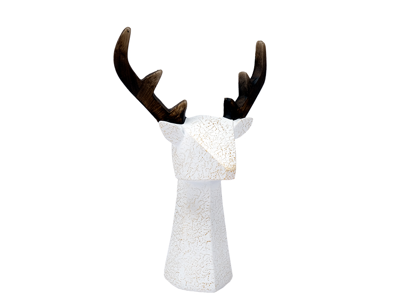 Hirschkopf polygon aus Poly, 13x7x20cm    Hirschkopf polygon aus Poly, 13x7x20cm