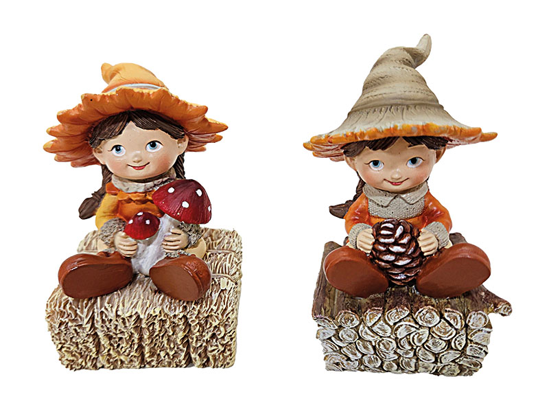 Mädchen auf Holz und Stroh aus Poly 5x4,5x9cm   