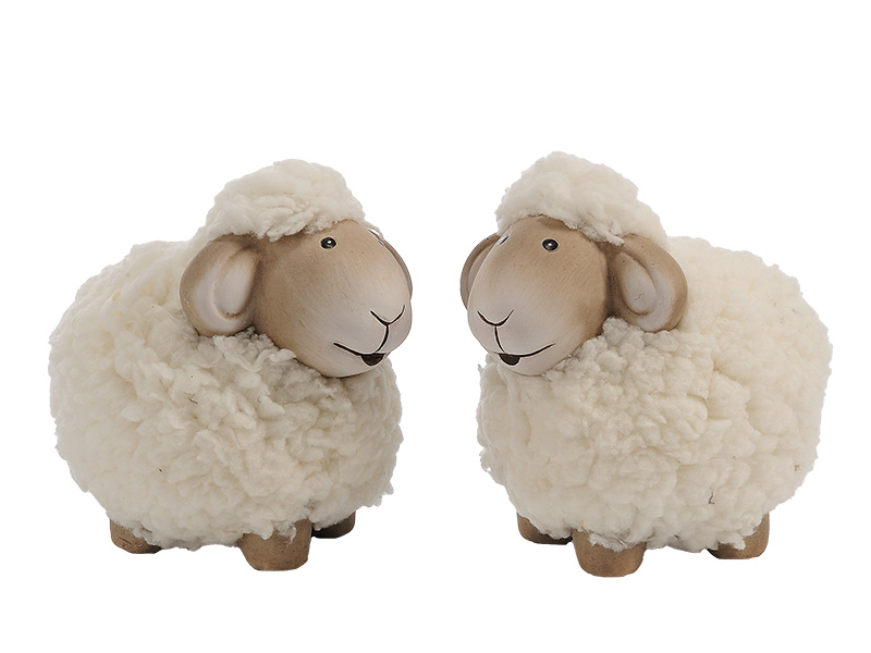 17427 Keramik Schaf mit Fell